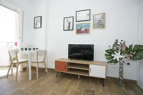 Lovely Quiet & Center Sea Views