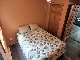 Blue Moon Resort and Motel