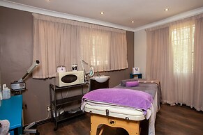 Whispering Pines Country Estate