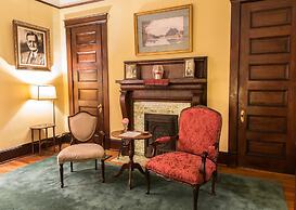 Double Oaks Bed and Breakfast