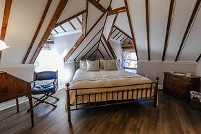 Double Oaks Bed and Breakfast