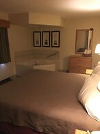 Moose Lake Lodge & Suites