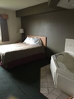 Moose Lake Lodge & Suites
