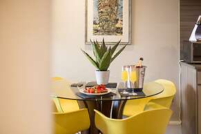 Serenity Inn the City