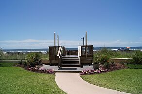 Ashworth 1809 4 Bedroom Condo by RedAwning