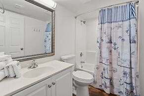 Ashworth 1809 4 Bedroom Condo by RedAwning