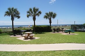 Ashworth 1809 4 Bedroom Condo by RedAwning