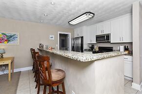 Water Front Delight On The Bay 3 Bedroom Home by RedAwning