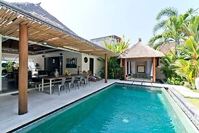 Private Villa in Seminyak 1142