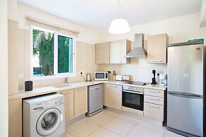 Beautiful Villa With Private Pool, Paralimni Villa 1241