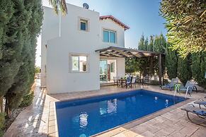 Beautiful Villa With Private Pool, Paralimni Villa 1241