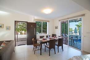 Beautiful Villa With Private Pool, Paralimni Villa 1241