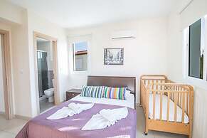 Beautiful Villa With Private Pool, Paralimni Villa 1241