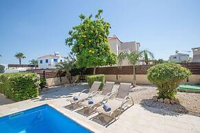 Luxury Villa in Cyprus near Beach, Sotira Villa 1302
