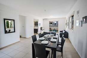 Luxury 3 Bedroom Villa With Private Pool, Paralimni Villa 1290
