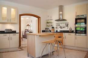 Villa in Quinta do Lago Resort 1055