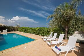 Beautiful Villa With Private Pool, Paralimni Villa 1235