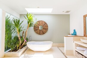 Private Villa in Seminyak 1164