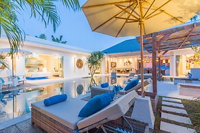 Private Villa in Seminyak 1164