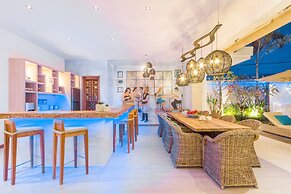 Private Villa in Seminyak 1164