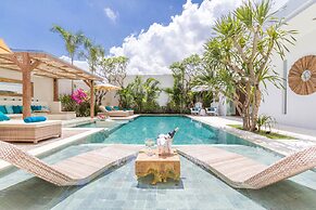 Private Villa in Seminyak 1164