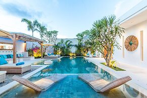 Private Villa in Seminyak 1164
