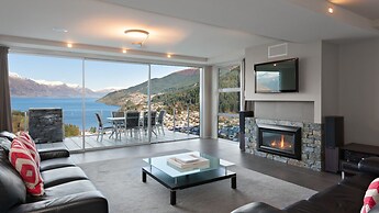 Luxury 4 Bedroom Villa in New Zealand, Queenstown Villa 1007