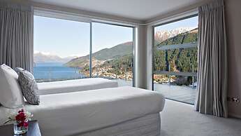 Luxury 4 Bedroom Villa in New Zealand, Queenstown Villa 1007
