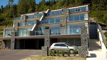 Luxury 4 Bedroom Villa in New Zealand, Queenstown Villa 1007