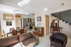 Luxury 2 Bedroom Villa With Private Pool, Paralimni Villa 1240