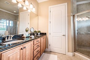 Luxury Villa With Majestic Golf Course Views, Reunion Resort, Villa Or