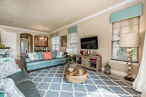 Luxury Villa With Majestic Golf Course Views, Reunion Resort, Villa Or