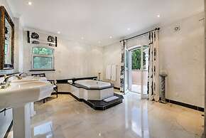 Villa in Quinta do Lago Resort 1025