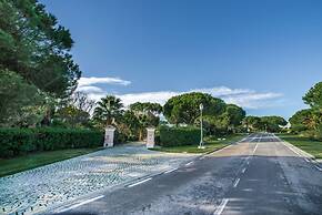 Villa in Quinta do Lago Resort 1025