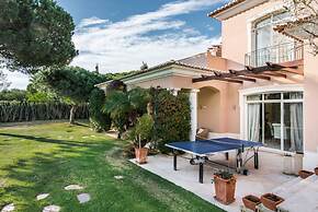 Villa in Quinta do Lago Resort 1025
