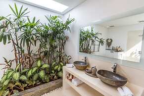 Private Villa in Seminyak 1156