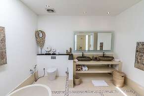 Private Villa in Seminyak 1156