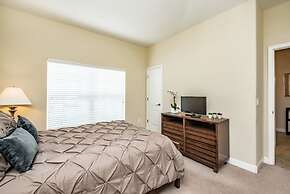 Townhome in Champions Gate Resort 2827