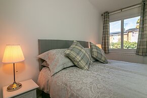 Hillcrest Lodge