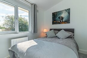 Hillcrest Lodge