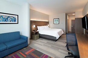 Holiday Inn Express & Suites St Peters by IHG