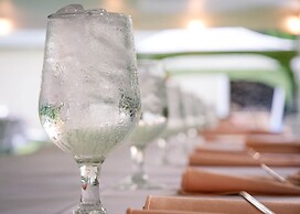 Holiday Inn Express & Suites St Peters by IHG