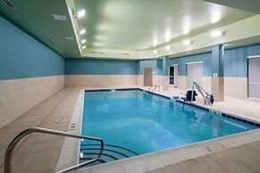 Holiday Inn Express & Suites St Peters by IHG