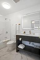 Crown Columbia Hotel, BW Premier Collection