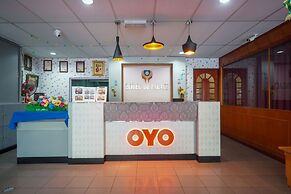 OYO 90929 DJ Hotel