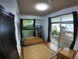 Guesthouse & Diving Seacolo