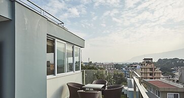 Jhamel Apartments 2 by Casa Deyra