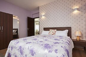 Jhamel Apartments 2 by Casa Deyra