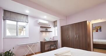 Jhamel Apartments 2 by Casa Deyra