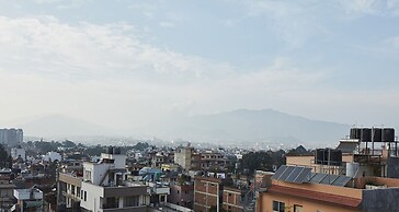 Jhamel Apartments 2 by Casa Deyra